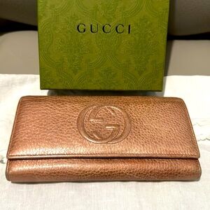 Auth Gucci Fold Purse #3202 Soho Long Wallet  Pink Leather Italy